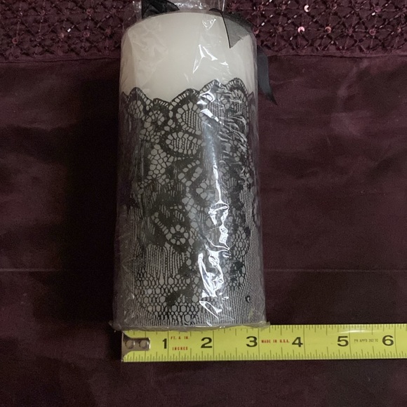 Pier One White Candles with Black design - Picture 5 of 6